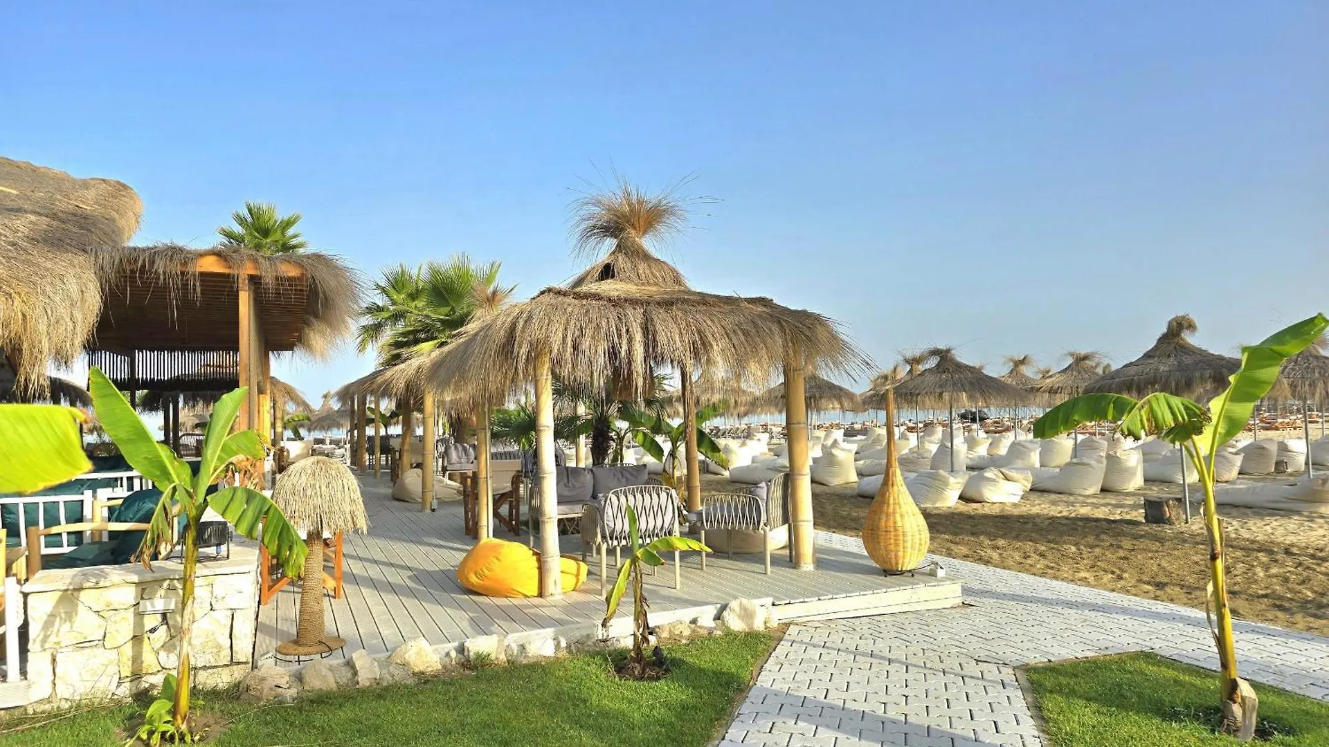Sunny Beach Apartments - 126 Durrës