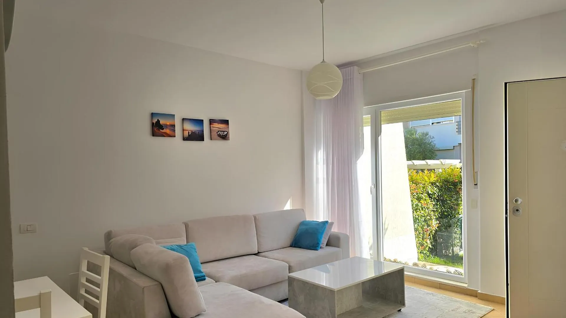 Sunny Beach Apartments - 126 Durrës