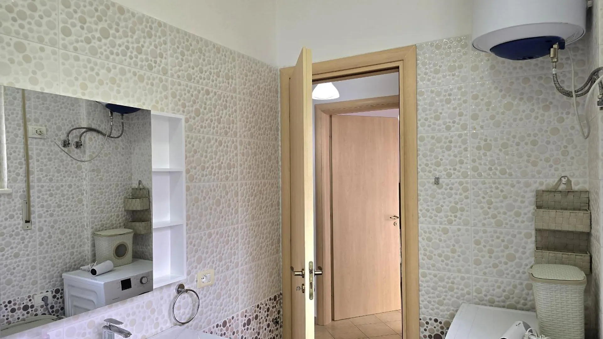 Sunny Beach Apartments - 126 Durrës