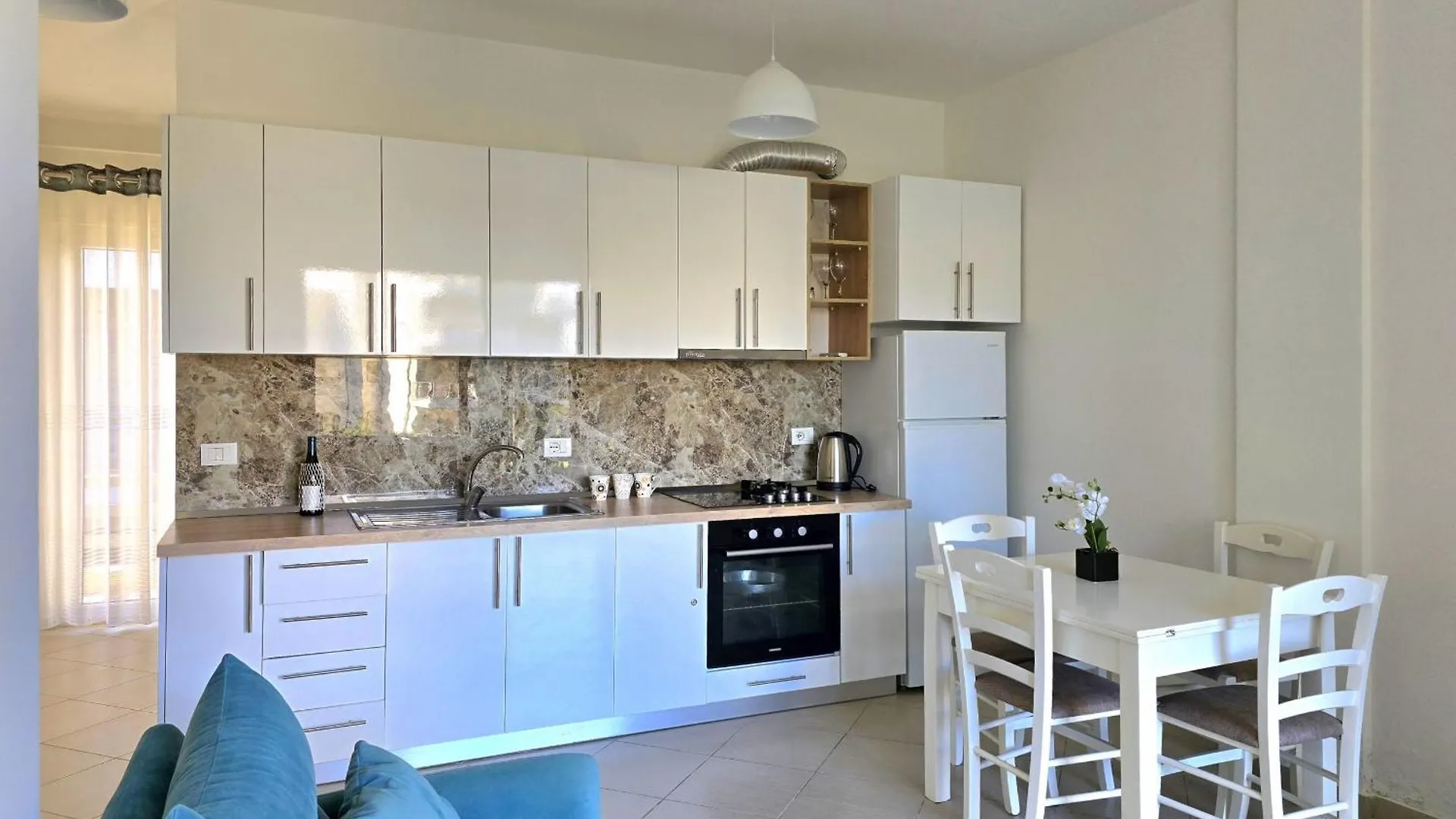 Sunny Beach Apartments - 126 Durrës