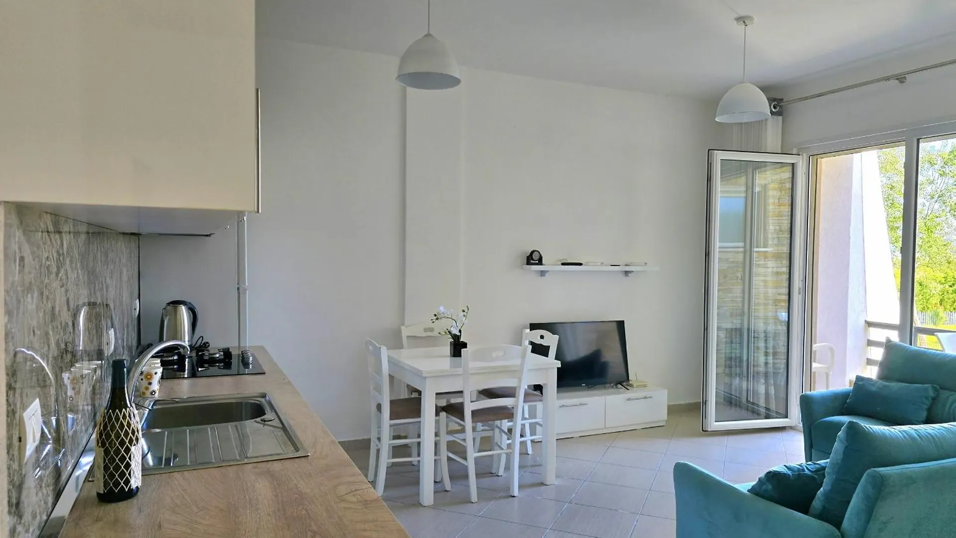 Sunny Beach Apartments - 126 Durrës